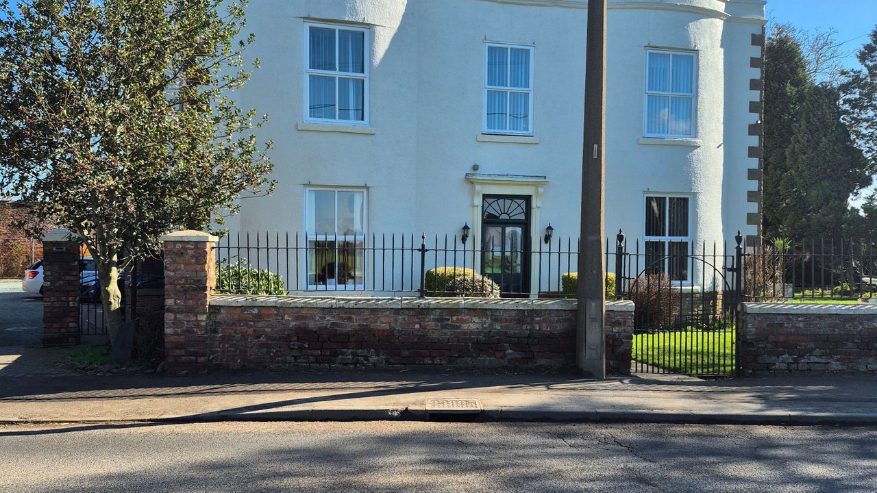 6ccd04b7-add4-4244-9eeb-0540189f4824-stripdlimited-gb-england-doncaster-hatfieldwoodhouse-fresha-1225082