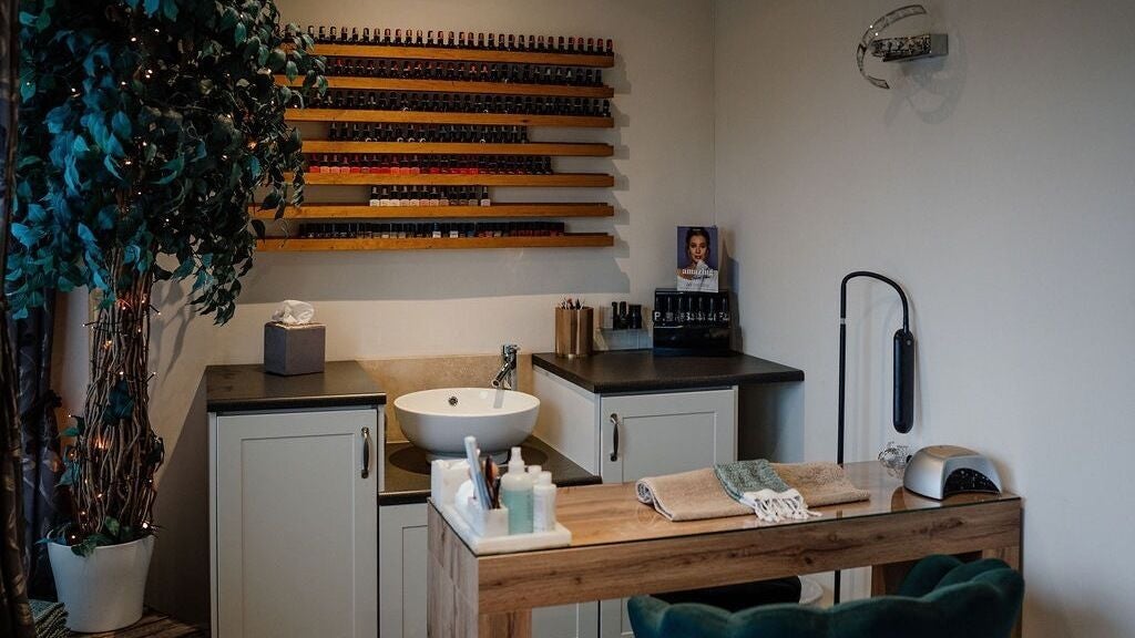 6e3773fe-f7a9-4800-b169-d2aa81c5a6f0-aimeshealthbeauty-gb-england-knaresborough-fresha-3940618