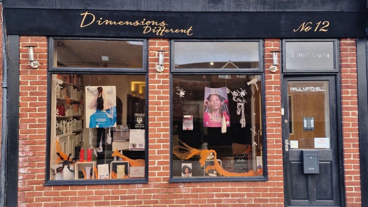 6e63ad5d-5766-4441-9c3e-43103ea30856-dimensionsdifferent-gb-england-gosport-fresha-3818287