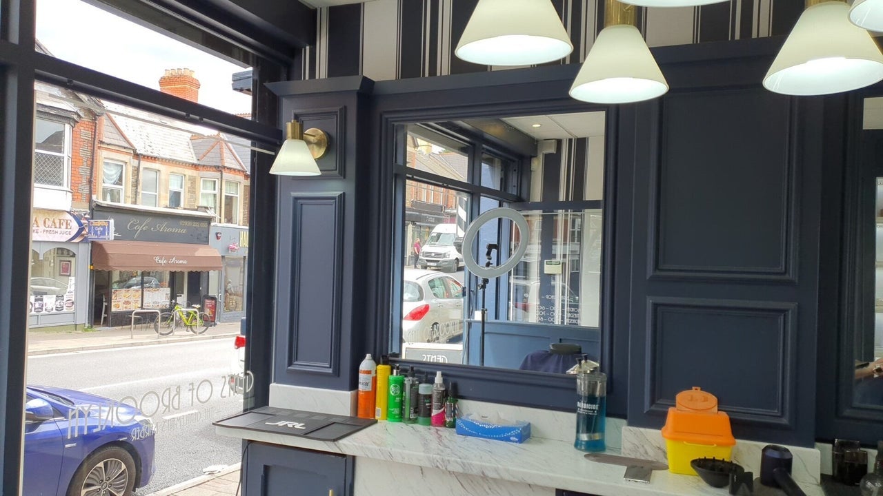 6f88f06d-5b46-4a84-a757-b3180d05d8d8-4087229