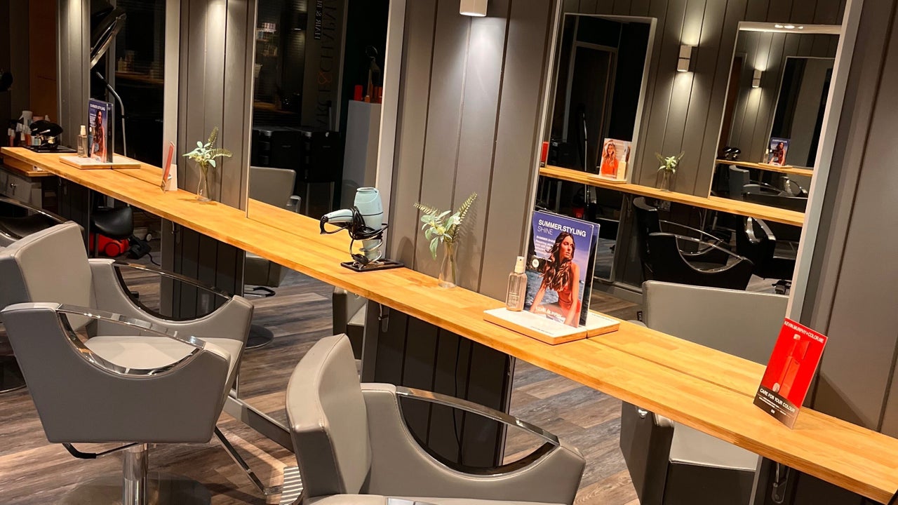 7069141d-d86c-40c5-813a-90d04404060b-pearceandchapmanhairandbeauty-gb-wales-beddau-fresha-6894331