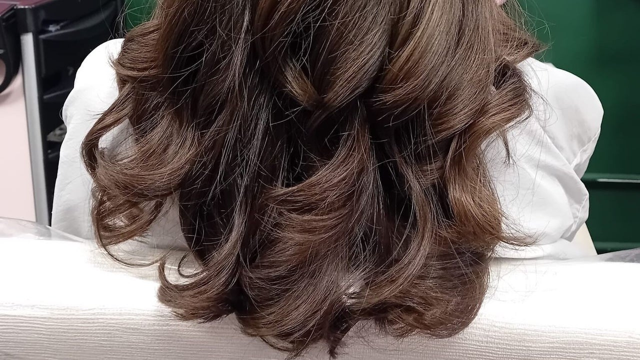 747ebc0c-bd9b-491c-89bf-12fed20aa22c-beardandblowhairdressingsalon-gb-england-romford-fresha-3440707