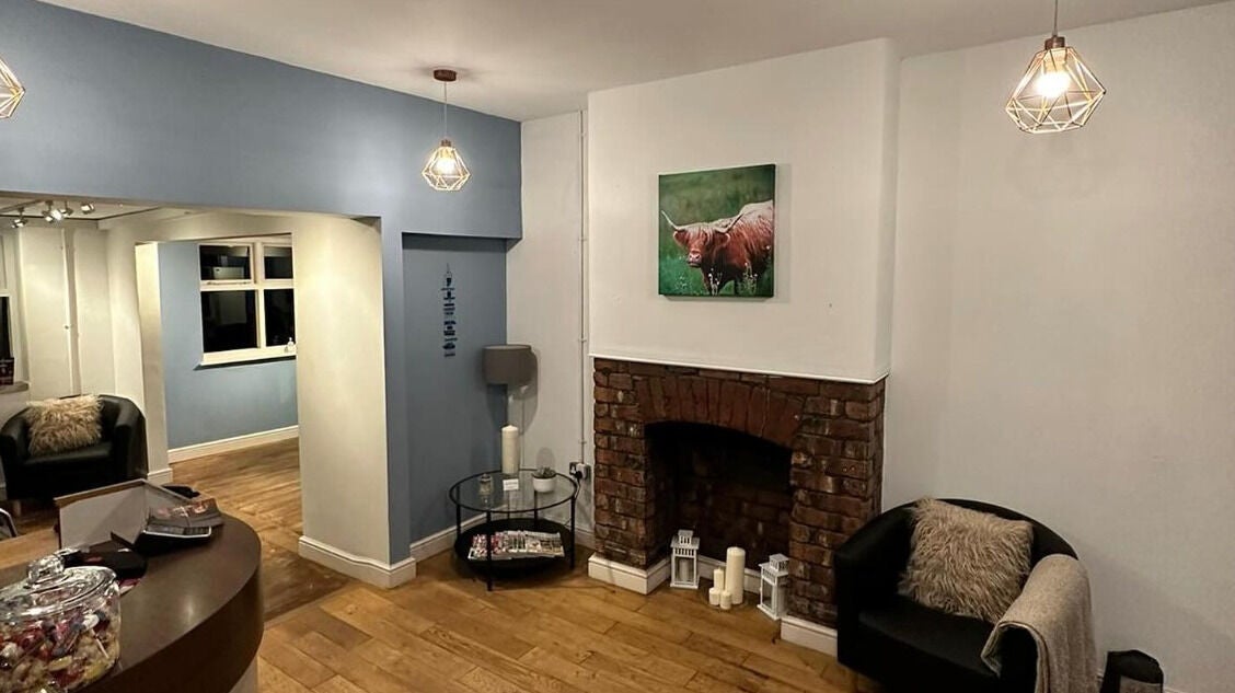 7511f111-e0a6-4286-8e6f-d63a2e51b21e-whiteshairdressing-gb-england-bromyard-lintontradingestate-fresha-5465506