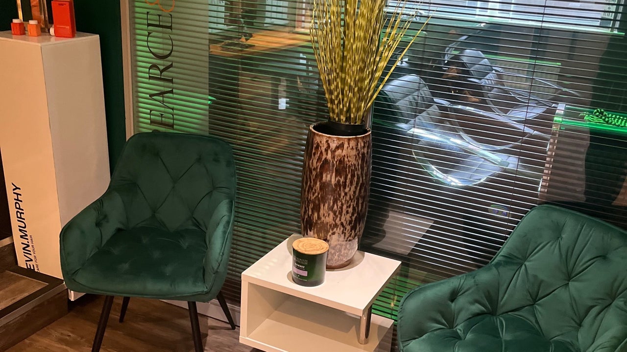 7637d1a2-67fa-4ba9-9a59-7f0994e16ef9-pearceandchapmanhairandbeauty-gb-wales-beddau-fresha-8354154