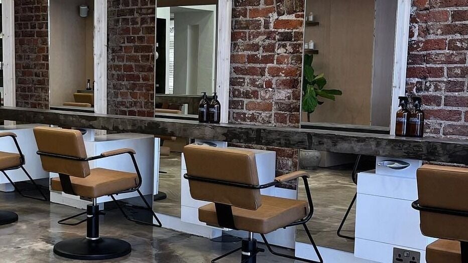 797e703d-dd7d-4223-ba2c-2b43d335ba5c-cuttlefishecosalonhove-gb-england-brightonandhove-hove-fresha-3187797