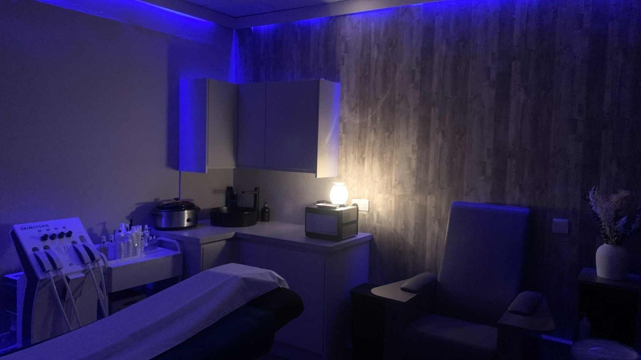 7d8a007f-cd22-4767-8cd2-e22dcb5287d1-ruthsretreat-gb-douglas-unit3-fresha-2068816