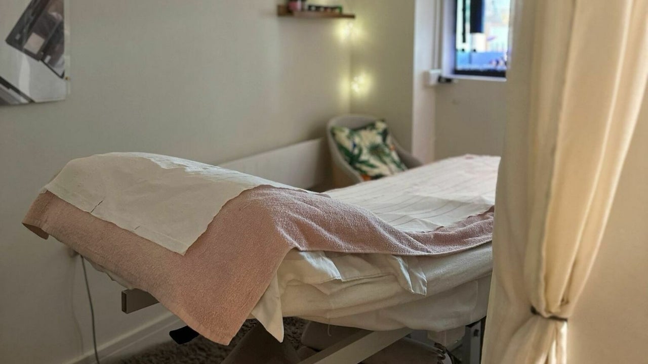 7f1f9eb3-0545-4982-9453-4b93a0727414-seabrease-gb-england-sidmouth-fresha-7212876