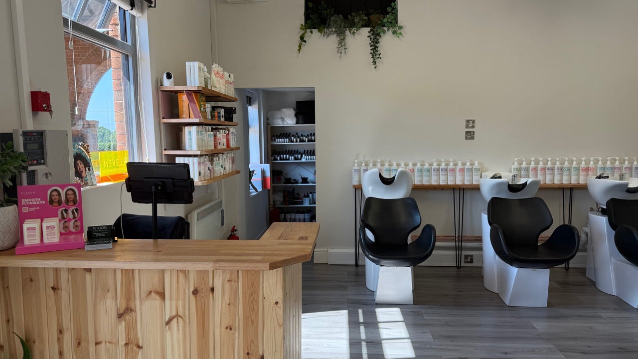 819df4af-2423-4d83-8d0c-c86d7c1cb21a-willowhairandwellbeing-gb-england-woodbury-woodburybusinesspark-fresha-7232170