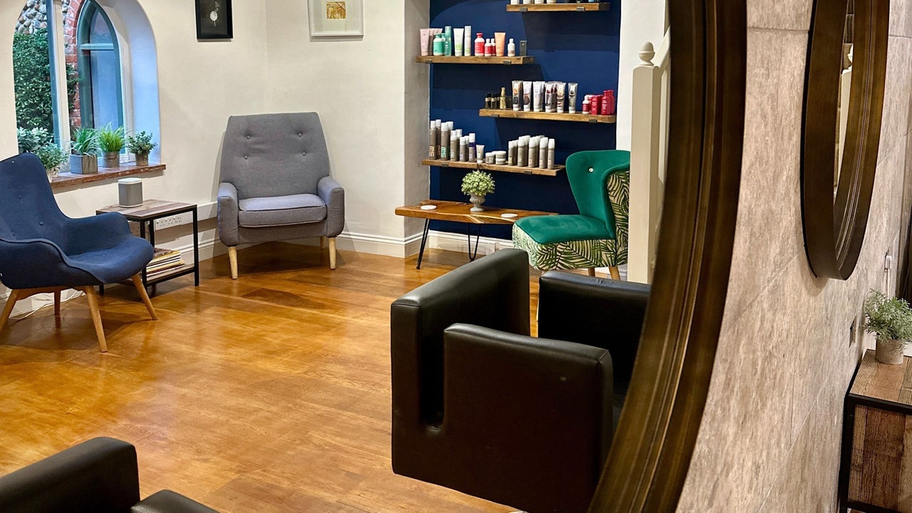 822a5b5a-615a-4be0-b747-7c1e8c50e258-applehairdesign-gb-england-holt-fresha-4609389