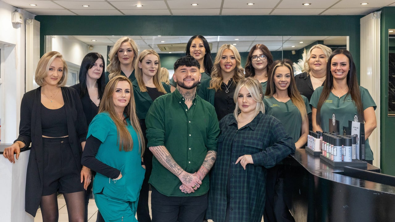 85779bed-d83d-4352-8692-a35206c58bbe-thehouseofcastelli-gb-england-dukinfield-fresha-9197155