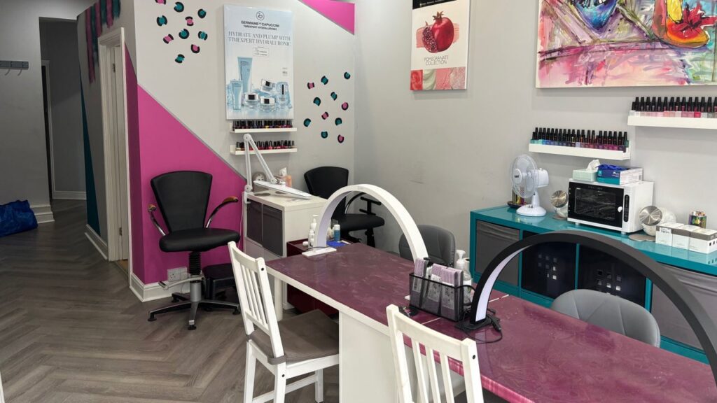 86d85456-6ba3-4432-bcb0-409d7d60e69f-rainbowsanddreamsbeauty-gb-england-watford-fresha-9045018