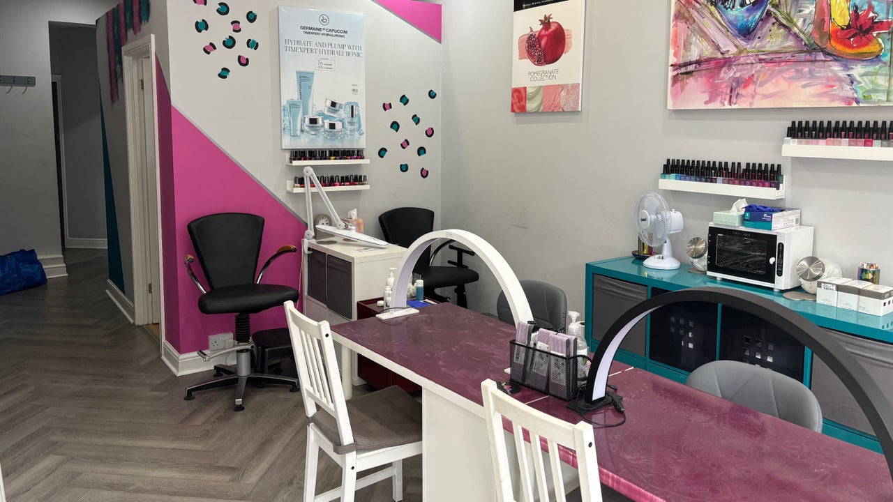 86d85456-6ba3-4432-bcb0-409d7d60e69f-rainbowsanddreamsbeauty-gb-england-watford-fresha-9045018