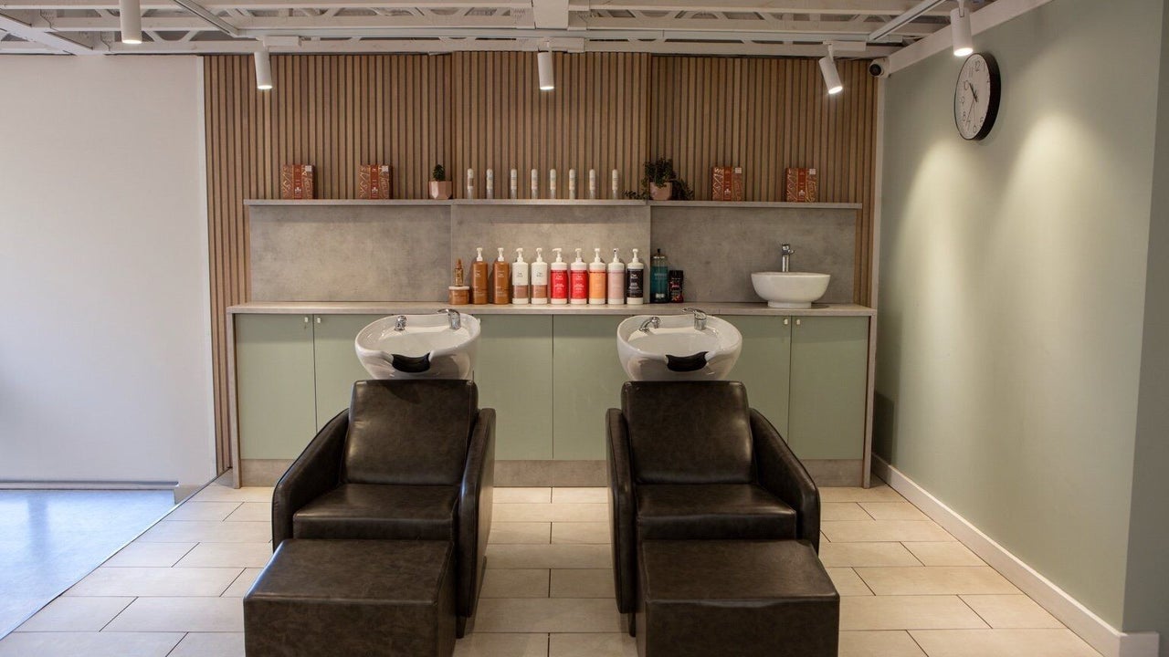 90dec29f-ca91-4ee2-ab8c-fea23627e5ca-kirstynicolehairsalonglenfield-gb-england-glenfield-fresha-2660595