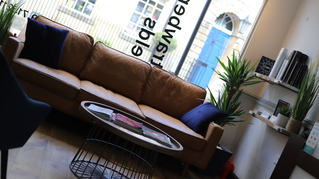 91034f3d-f691-491a-abc8-ea015676606d-strawberryfieldshairdesign-gb-england-corsham-fresha-4123421