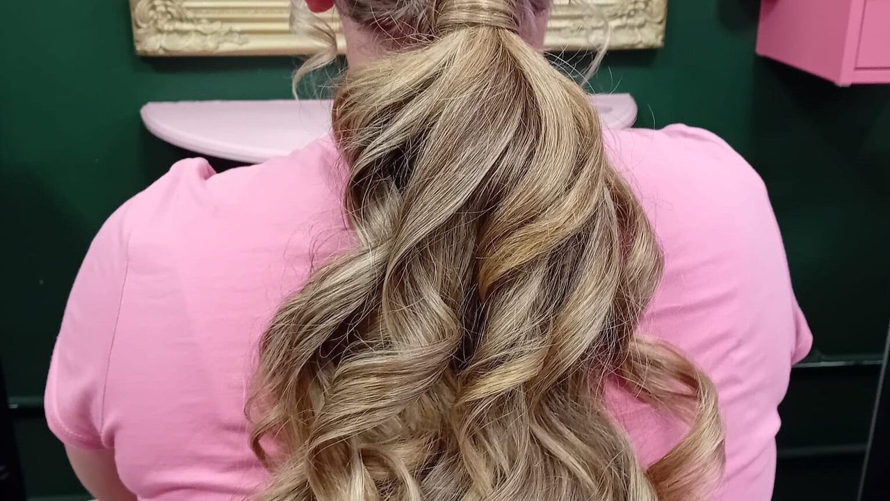 9827918e-794c-4d52-af64-93e4fcd848af-beardandblowhairdressingsalon-gb-england-romford-fresha-2333556