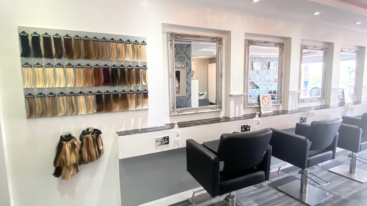 9addf966-00ab-437e-8dd3-0fbb097d8ae3-platinumrosehairbeauty-gb-england-canveyisland-fresha-2734462