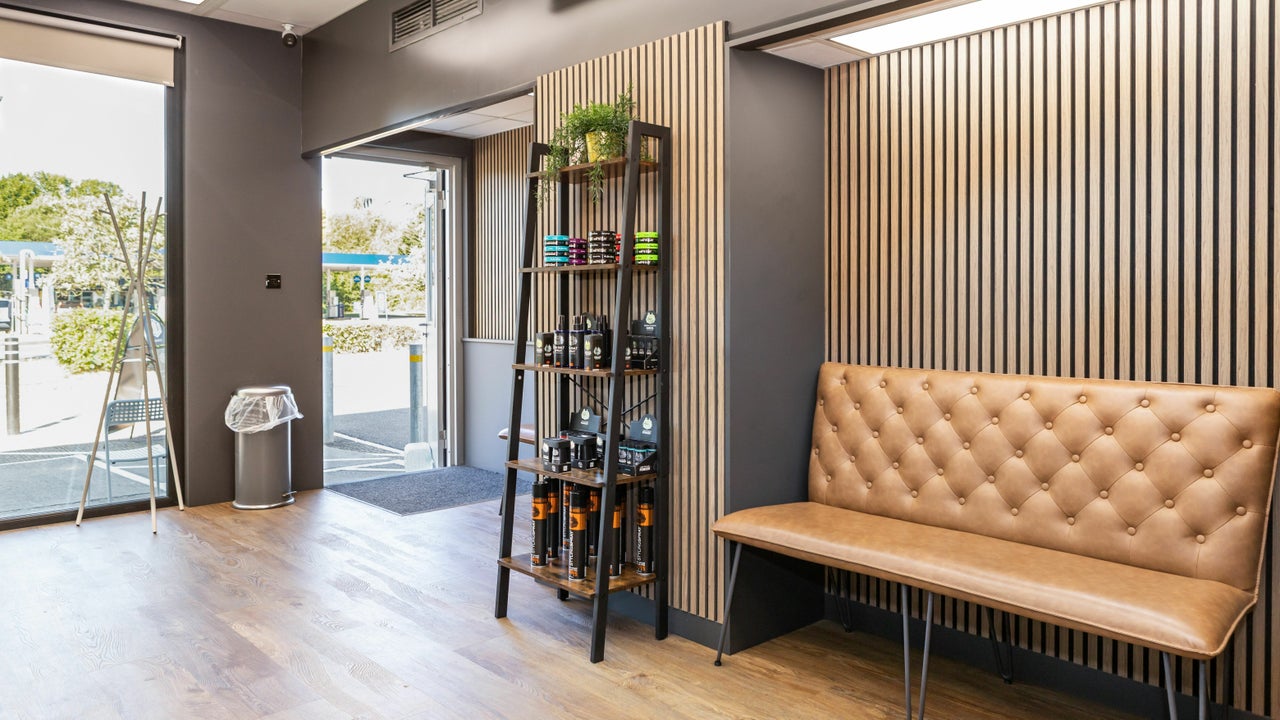 9ce7139f-c2a9-45a3-9234-a59c2f5fda59-gouldbarberslakeside-gb-england-lakeside-westthurrock-fresha-7526594