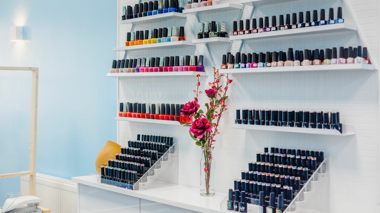 9d7b527b-ffdc-44f2-8a97-6054279de168-6353128