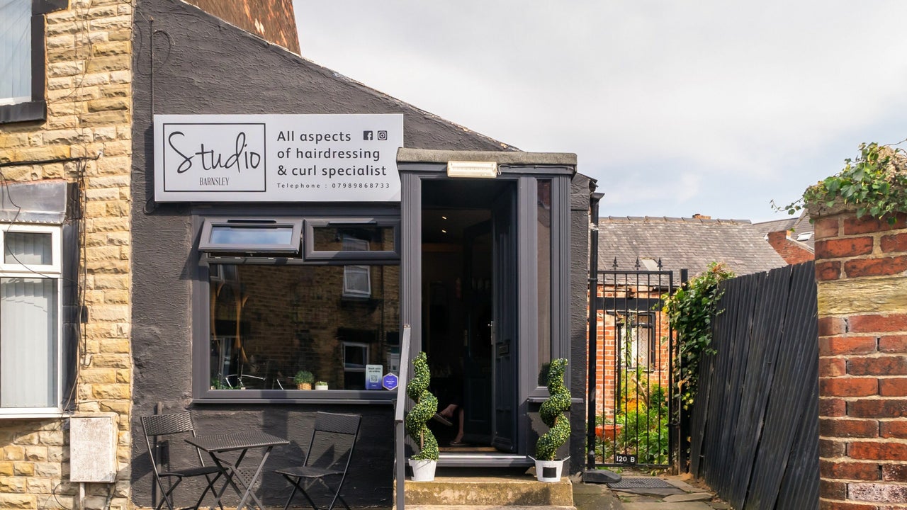 9d9c0f14-1aa5-4355-9c86-cdd22af3c5ac-studiohairbeauty-gb-england-barnsley-fresha-6267892