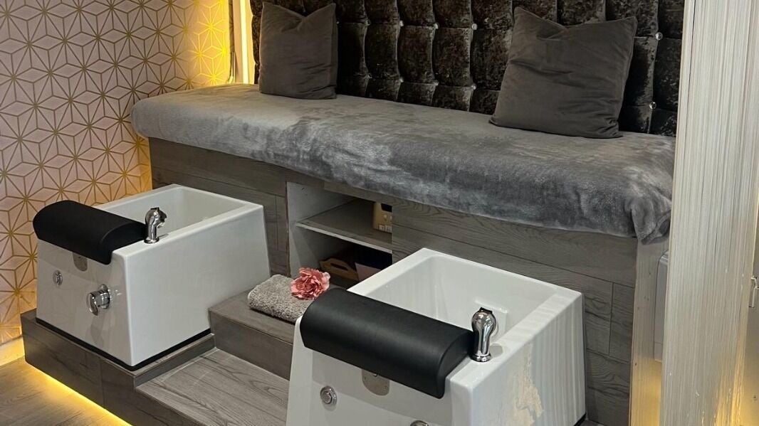 a244d827-d317-493a-94ee-e9db7868d474-tweezersbeautyspa-gb-england-bedworth-fresha-9895315