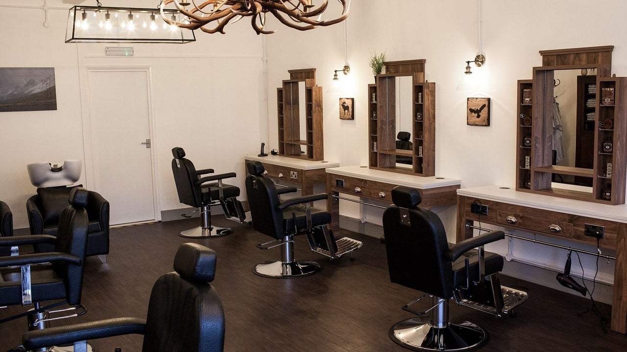 a2666e7c-c97c-47a6-8bb6-65009f03bdd5-grizzlyshairsalonhorsham-gb-england-horsham-bishopric-fresha-8247699