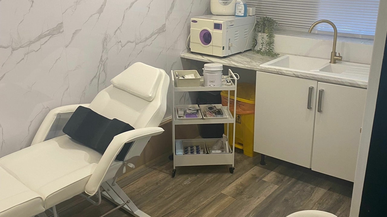 a36b1760-f689-4377-9d6b-cfc00f5adda0-dy9design-gb-england-stourbridge-fresha-7193903