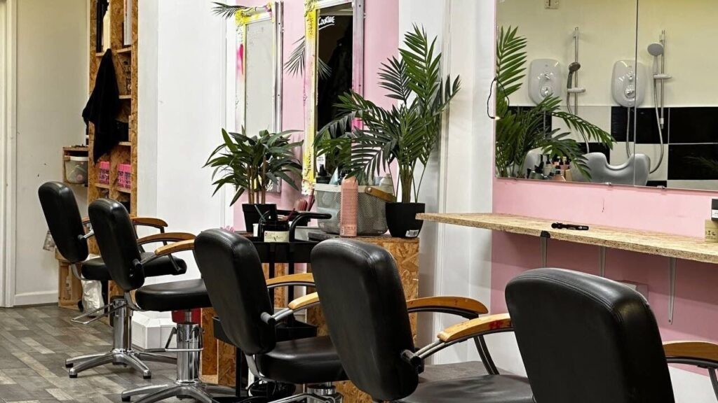 a4b03d6c-f3ff-4603-a4be-bb76093d7be5-pixal-rosehairdesign-gb-england-swindon-rodbourne-fresha-2622329