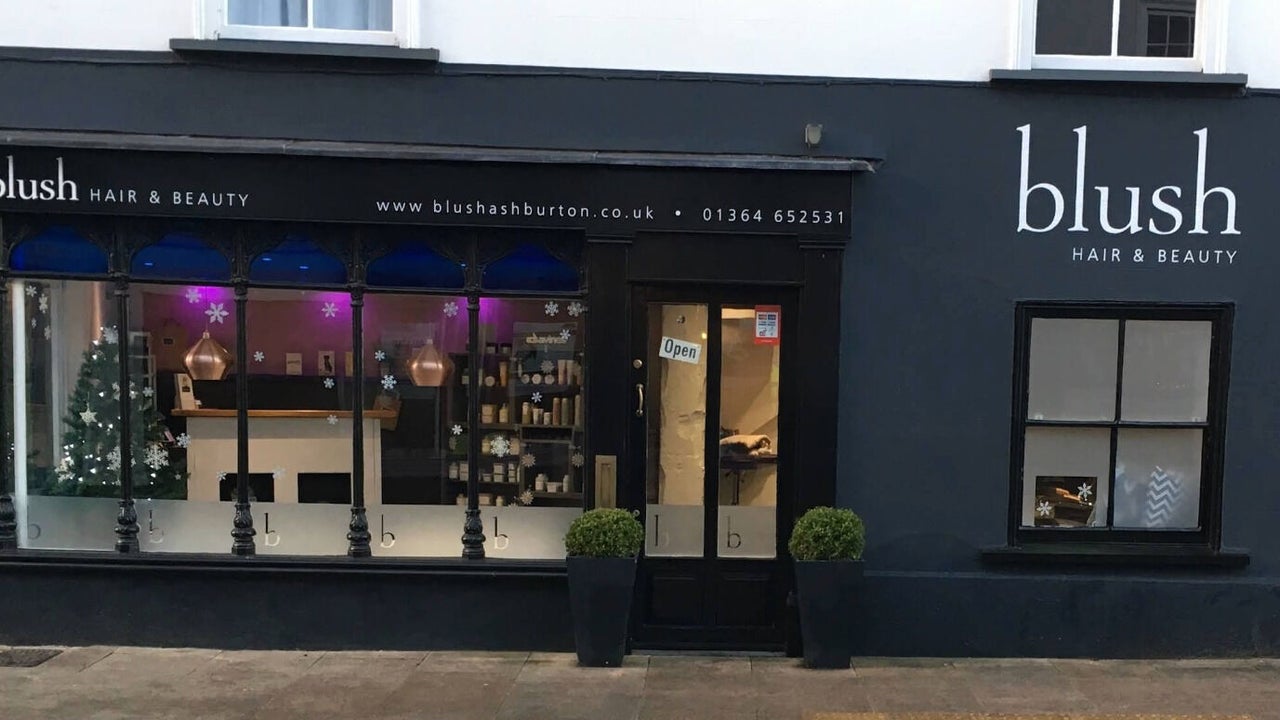 a57f9b11-09a6-4590-9454-9923b27eacc3-blushhairbeauty-gb-england-ashburton-fresha-6190863