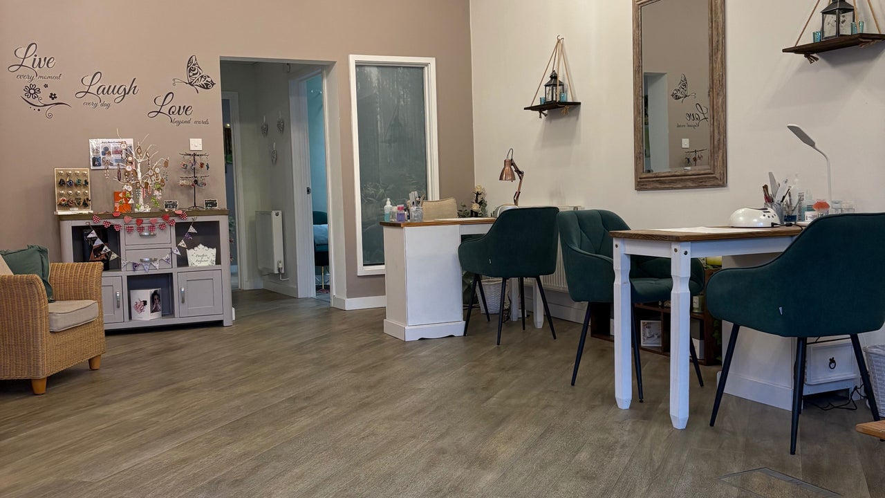 a8f0b347-1985-4e16-90a3-333af10fa8e2-midsomerbeautysalonltd-gb-england-chilcompton-fresha-4474446