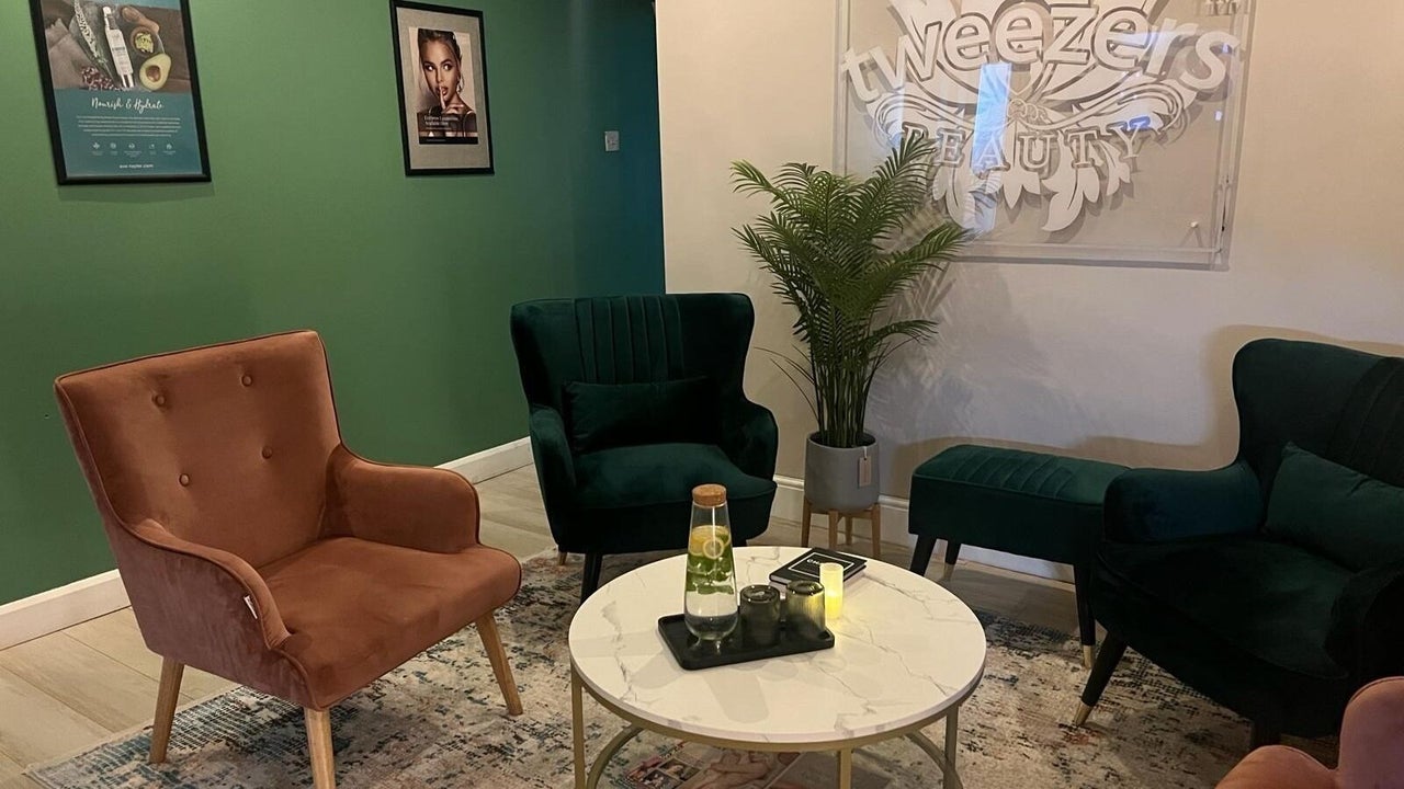 af5f8a83-3f1b-480b-99e1-0984cbfd713e-tweezersbeautyspa-gb-england-bedworth-fresha-3285507