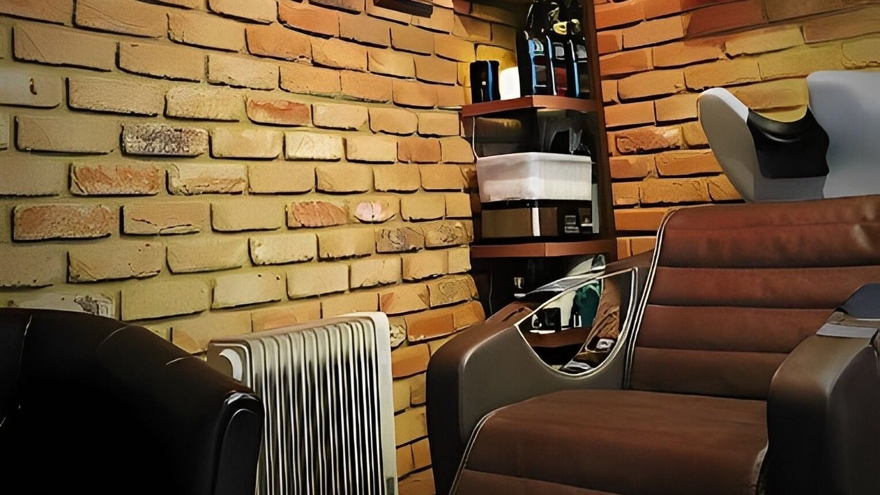 b1285373-6a74-4454-a4d8-a87e34458520-mensincbarbering-gb-england-ipswich-fresha-9324311