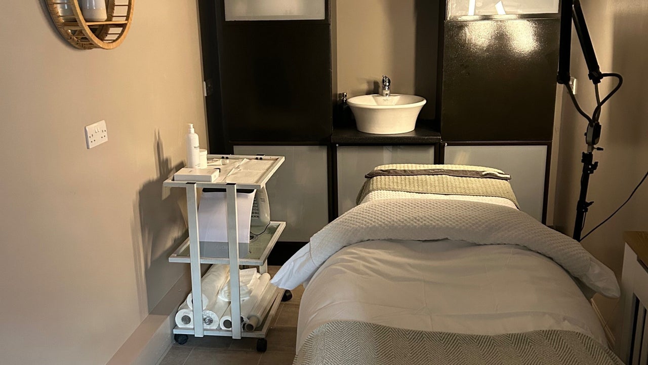 b4ef9f5e-e662-4d84-8704-41c969a15937-georginalewars-gb-england-edenbridge-fresha-4104939