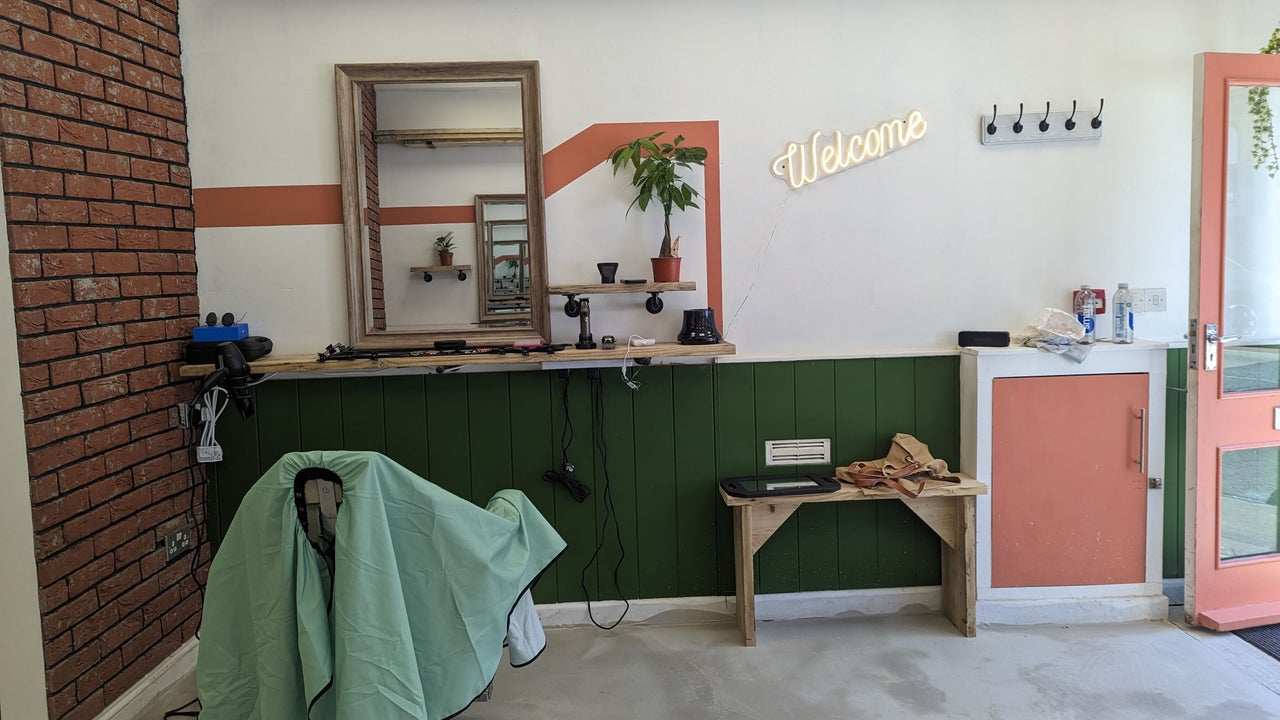 b6cc8e27-c224-4b6e-afd1-ad1af2216efc-dooohub-oldmarketgenderfree-gb-england-bristol-saintphilips-fresha-6550730