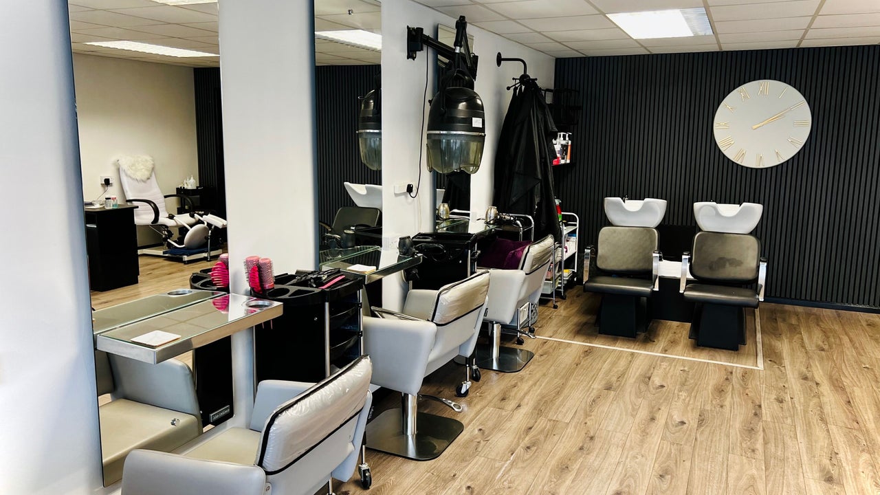 b8db0fcb-2e40-4e9a-a26b-d585564fa80d-aphairbeauty-gb-england-hednesford-fresha-7733952