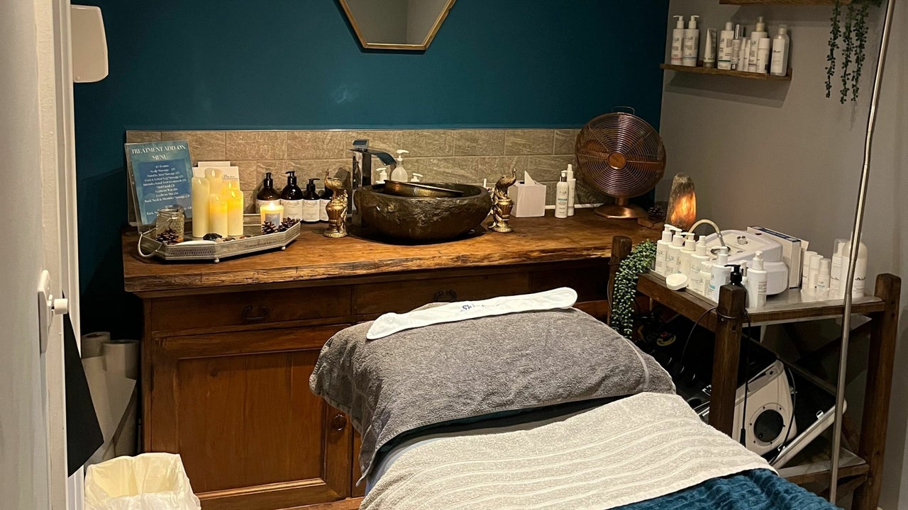 bafcfc3d-6b2b-463c-8107-3bc15a7f25da-peacockbeautylounge-gb-england-shalford-fresha-4397959