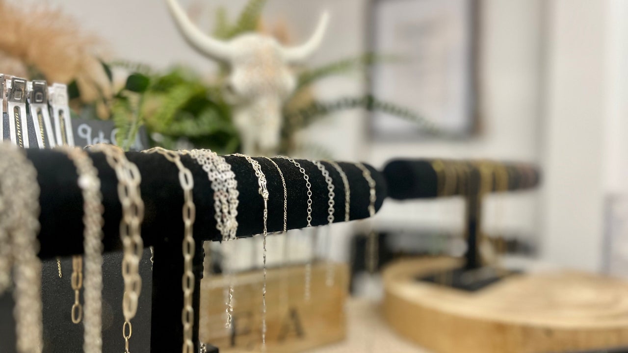 be355df7-2650-4fa2-b1bf-44e22c97aec9-pixal-rosehairdesign-gb-england-swindon-rodbourne-fresha-8291296