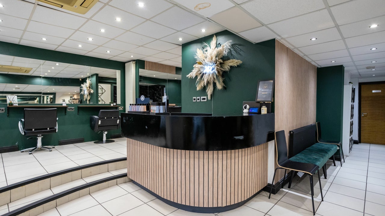 bee6f457-9df4-4d91-a429-90049eeafe5e-thehouseofcastelli-gb-england-dukinfield-fresha-1590923