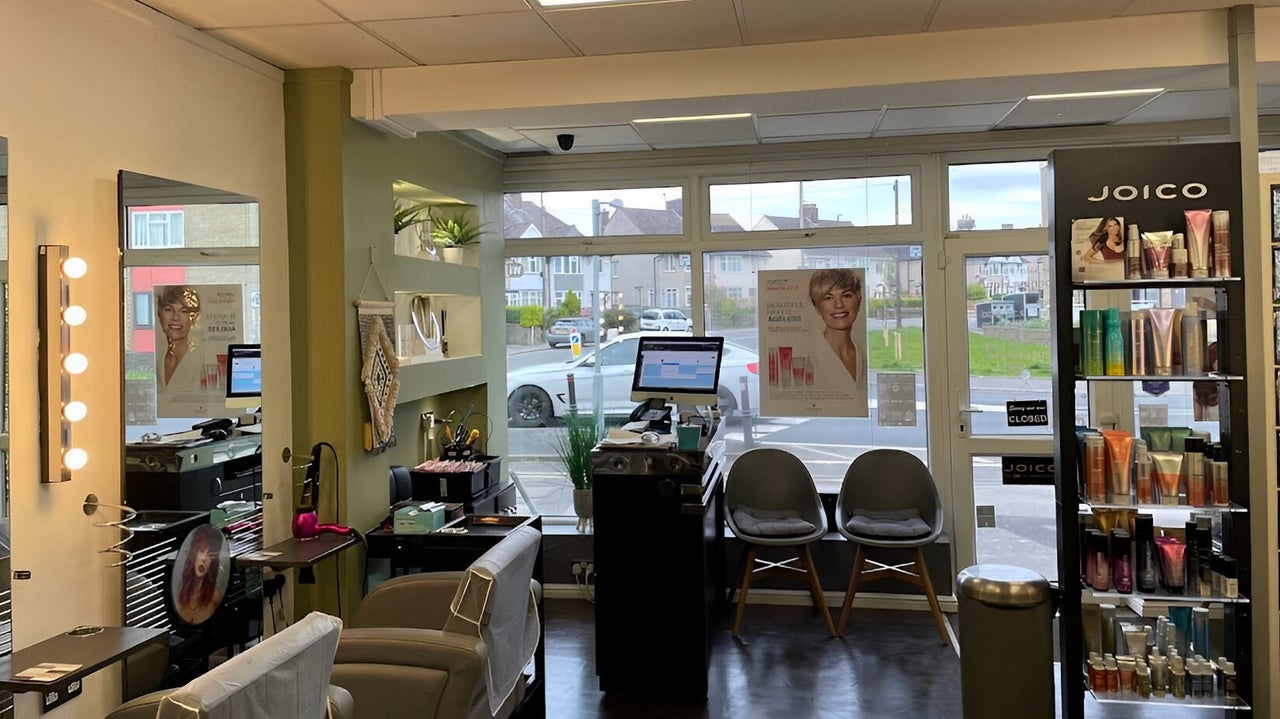 c1d7e9fe-ccc5-4819-872a-d45f8018325c-thesalonforhair-gb-england-newbold-fresha-1765936