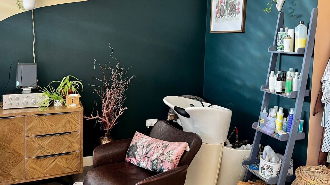 c6893ccb-0833-49e2-839c-c4507ec58edc-manubotanicalshairstudio-gb-england-bristol-fresha-1861565