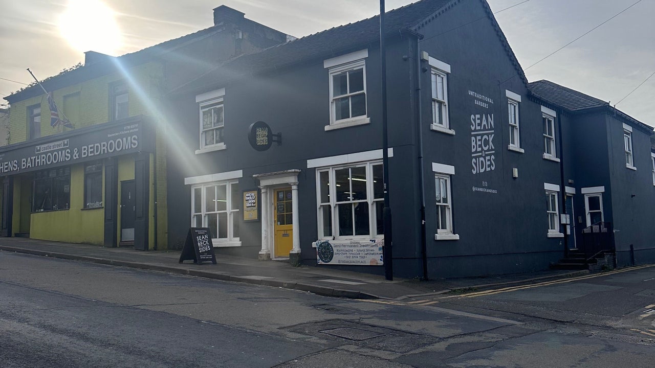 c9989369-e9d6-4731-99d9-55b904c8254a-seanbecksides-gb-england-stoke-on-trent-burslem-fresha-9790069