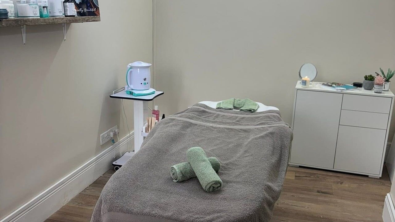 cc9fbf39-19c6-49a2-8a55-09f6306c04ca-thehivebeautyholisticshair-gb-england-cullompton-fresha-8588930