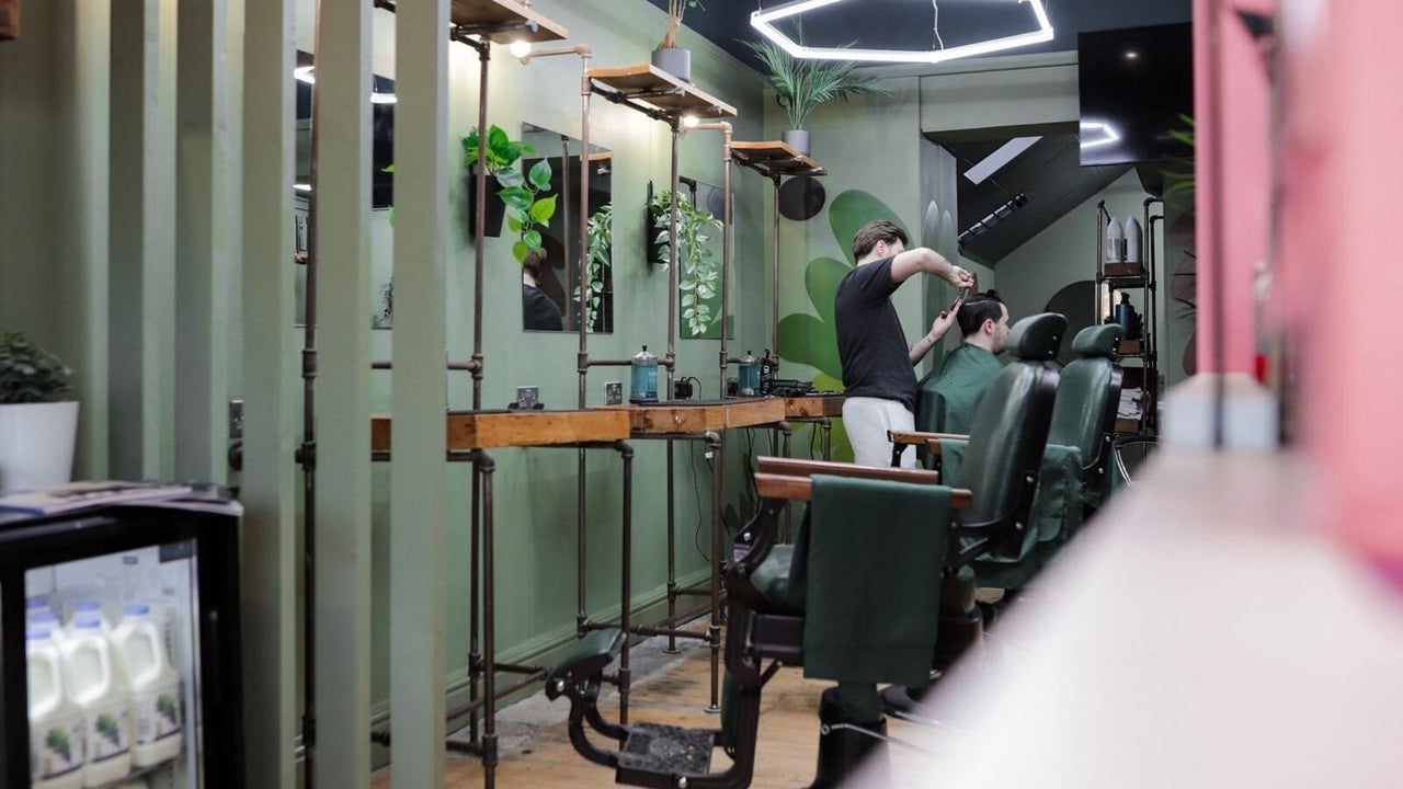 ce1c6d90-d5e2-4b0d-a2e5-6f27555cf78c-lishmanbarbers-gb-england-newcastleupontyne-jesmond-fresha-7415847