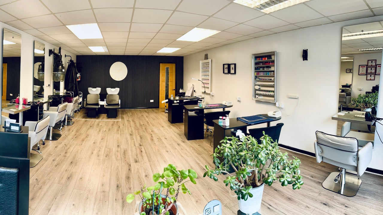 ddb57745-038f-4080-8988-6fec70c59064-aphairbeauty-gb-england-hednesford-fresha-4318067