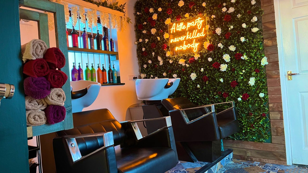 e03c3d9e-7e23-4778-a4cd-8168d48aeb0f-redlockshair-gb-england-bournemouth-fresha-6340947