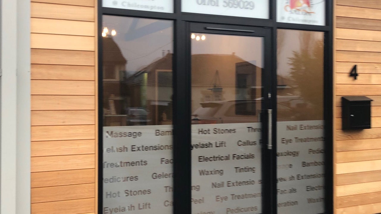 e2660417-d885-4f56-8a12-2920ee3431c7-midsomerbeautysalonltd-gb-england-chilcompton-fresha-4301026