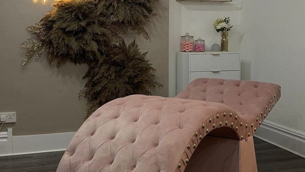 e77f4e30-2581-4fb2-9ef6-6d382f27f887-theangelloungewellingboroughroad-gb-england-finedon-fresha-6196501