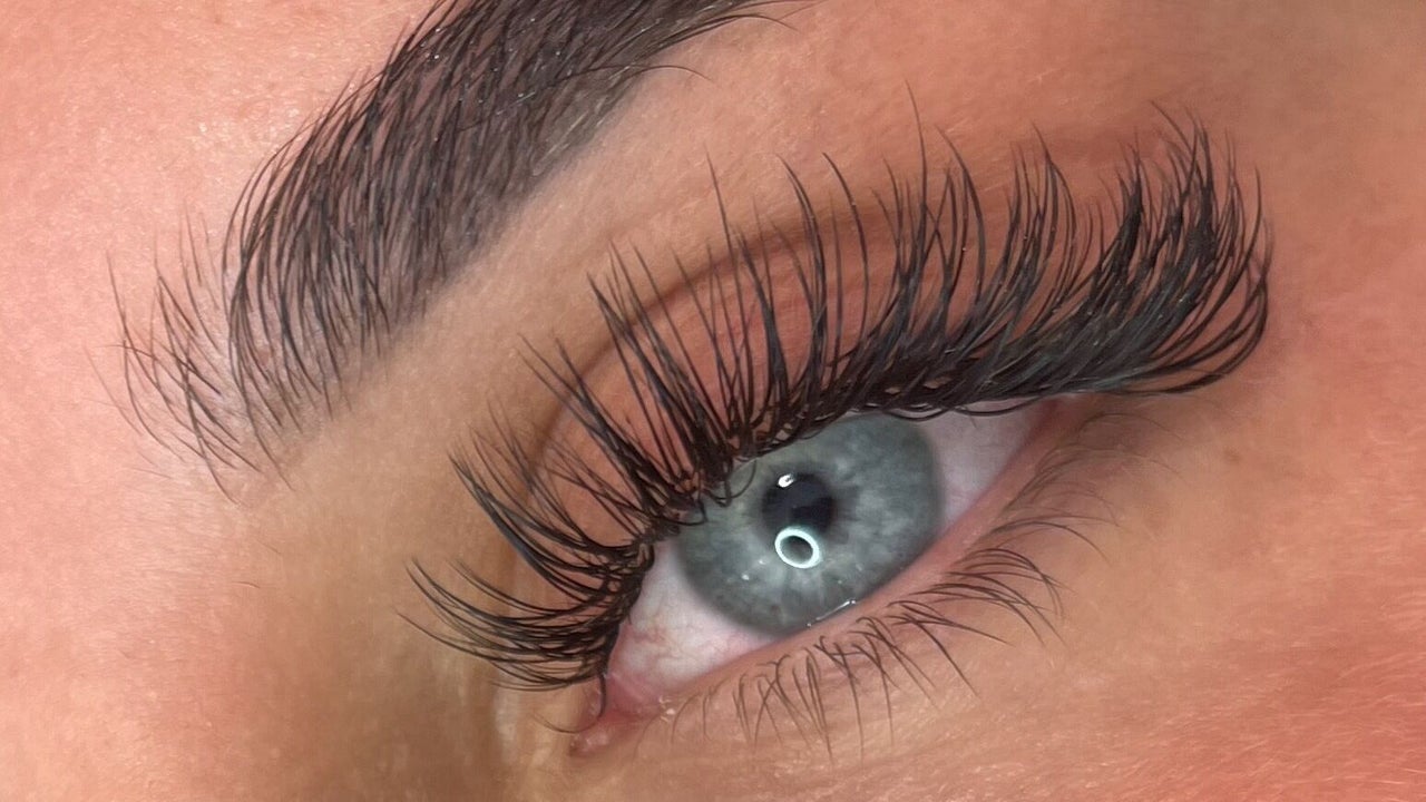 eaa63e14-af5b-4df7-bc0e-240f64e82b82-browbabewelling-gb-england-welling-fresha-8414580