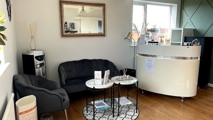 ebd895e1-02d4-474c-86e4-381e2b34c62f-8323727