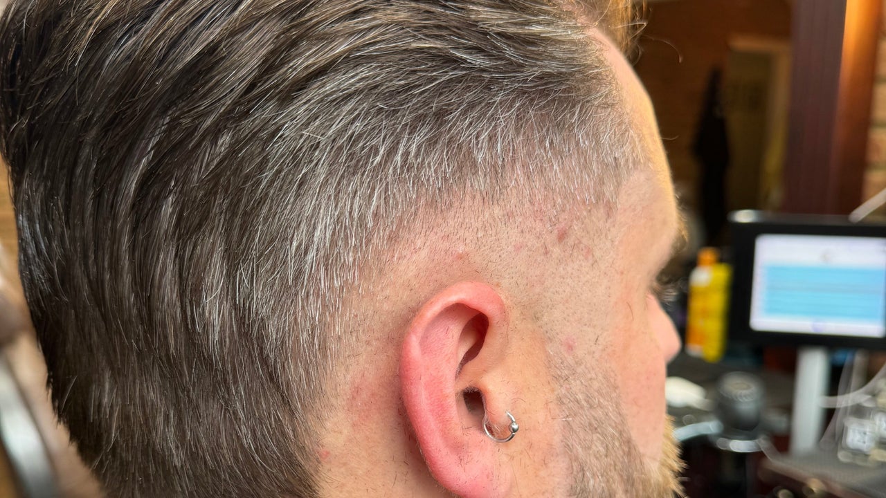 f44fb8c9-4d04-41b9-9b6d-07824d9d8a24-mensincbarbering-gb-england-ipswich-fresha-3197778