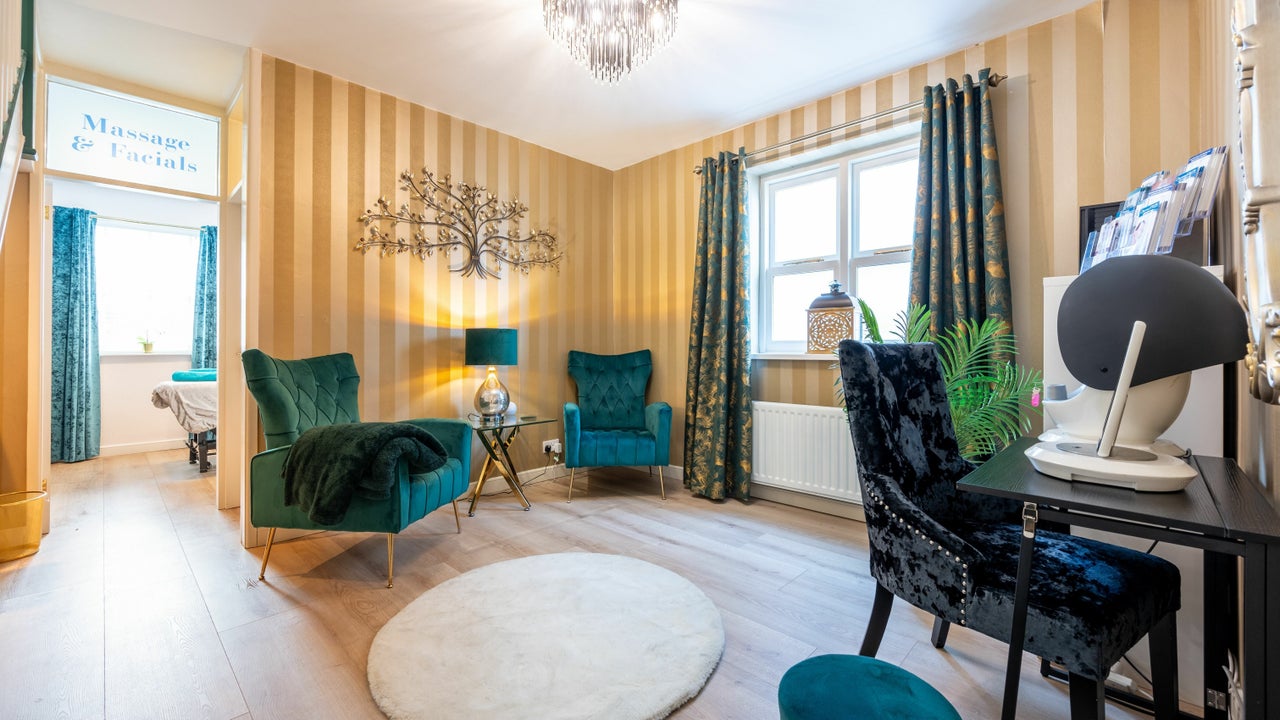 f8ee1c6d-85ae-4216-891a-6522efc521b2-2077894